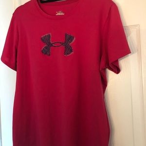Women’s under armor T-shirt